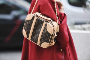 how to clean louis vuitton bag