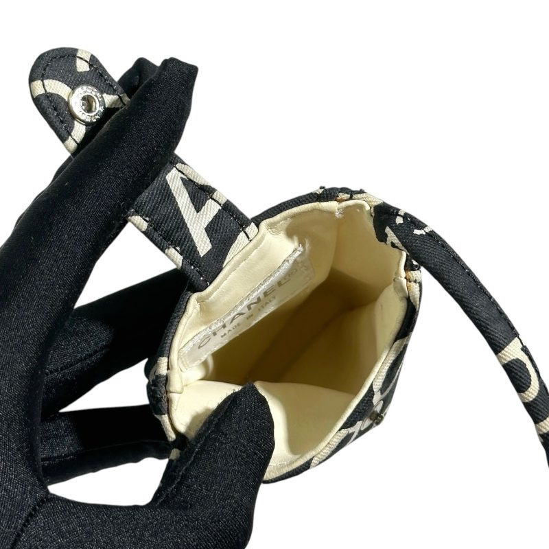Chanel By Sea 31 Rue Canvas Phone Pouch 2002 - Image 9
