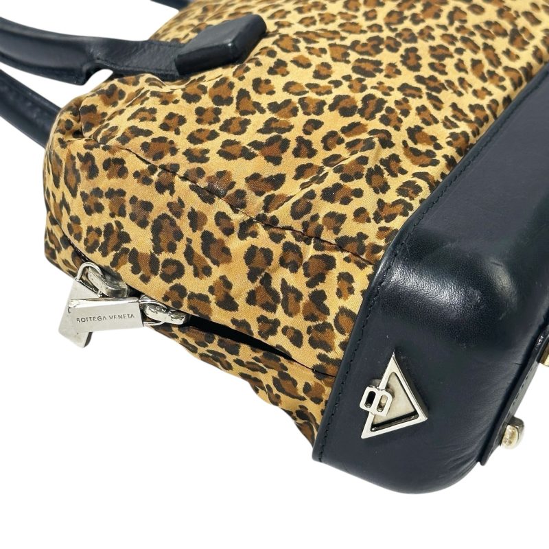 Bottega Veneta Exterior Mini Handbag - Image 8