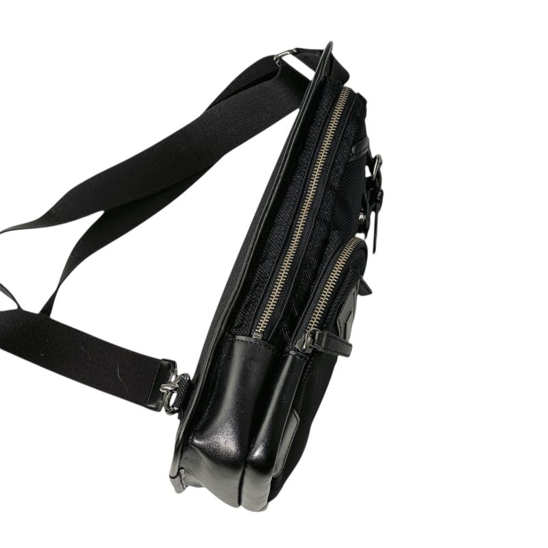 Burberry Multipocket Body Bag - Image 4