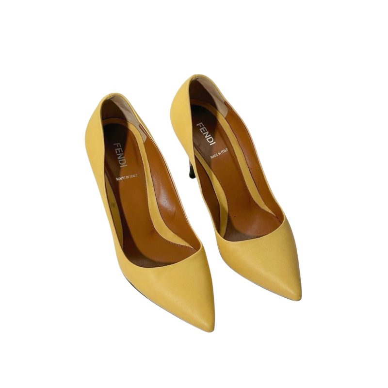 Fendi Leather Heels 37 - Image 3