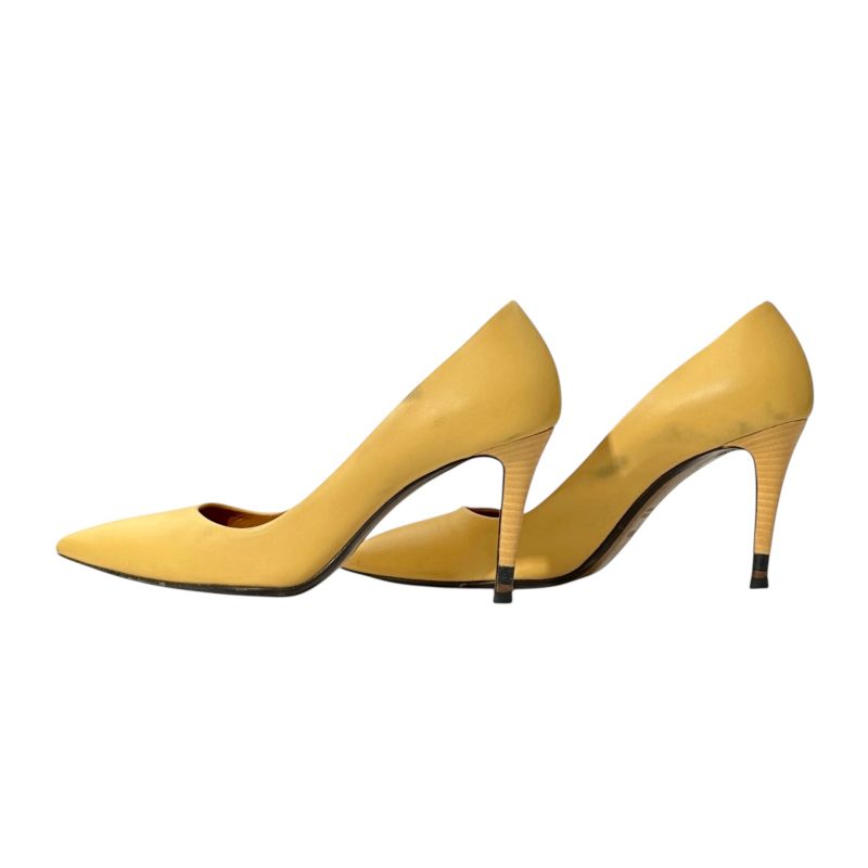 Fendi Leather Heels 37 - Image 4