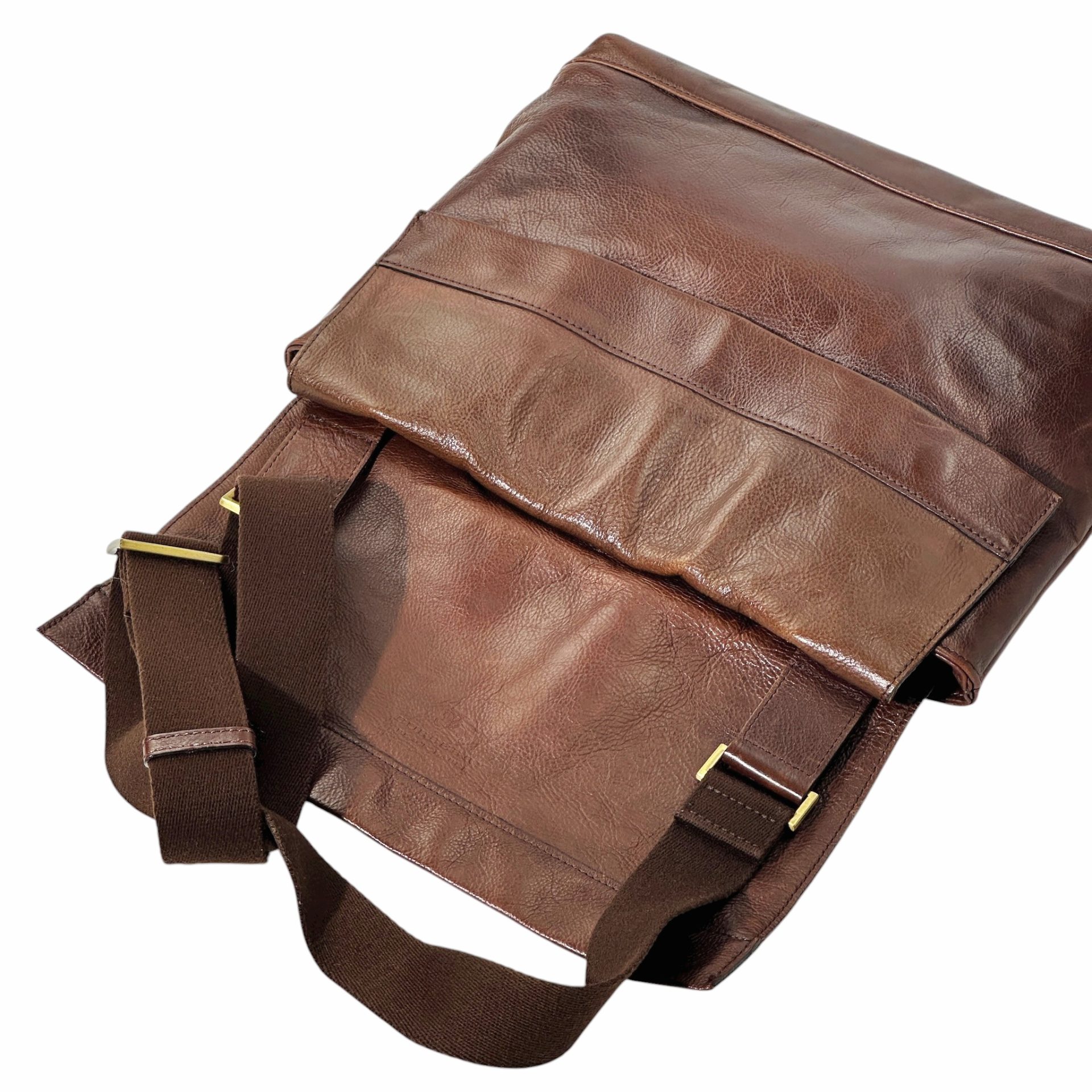 Burberry Triple Pocket Leather Crossbody Bag - Image 7