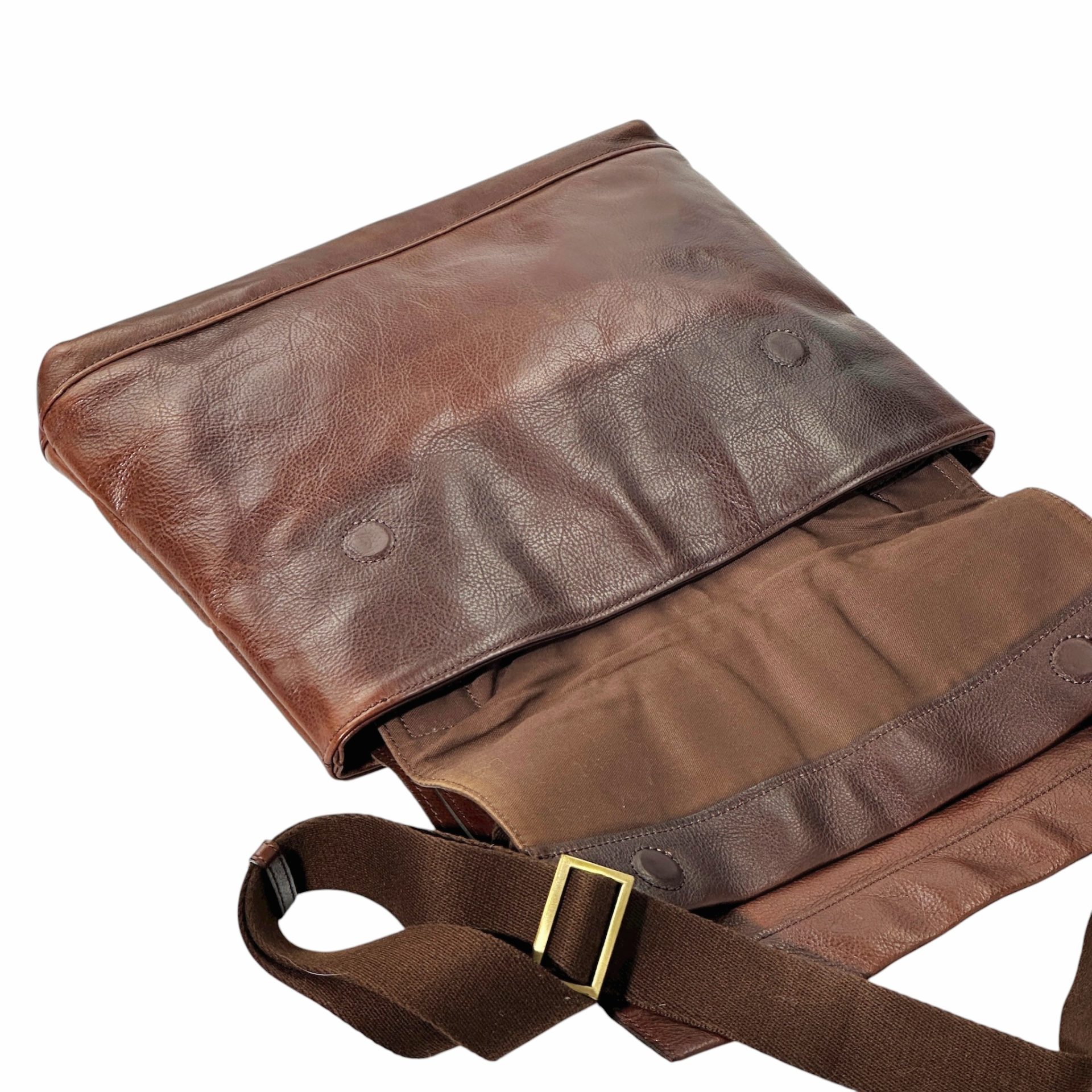 Burberry Triple Pocket Leather Crossbody Bag - Image 8