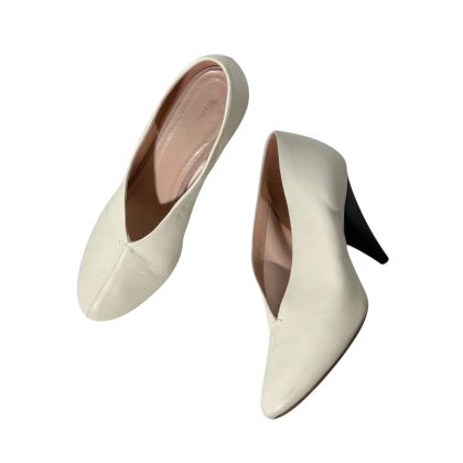 Celine Triangle Heel Leather Pumps 36