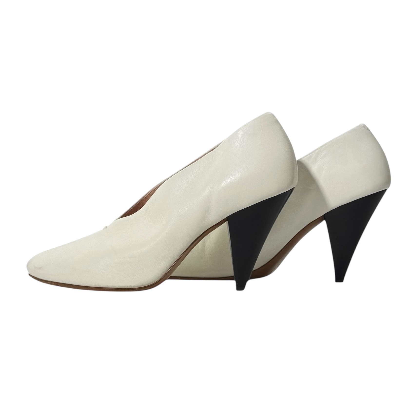 Celine Triangle Heel Leather Pumps 36 - Image 4