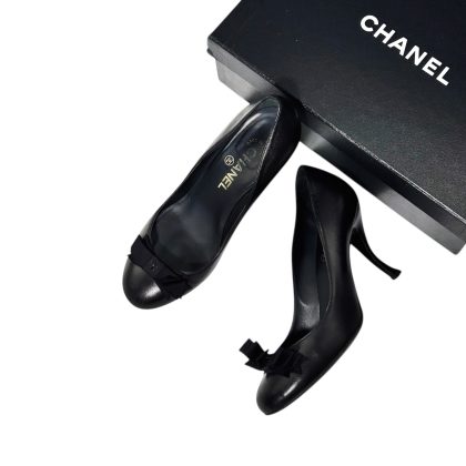 Chanel Bow Leather Pumps 37.5