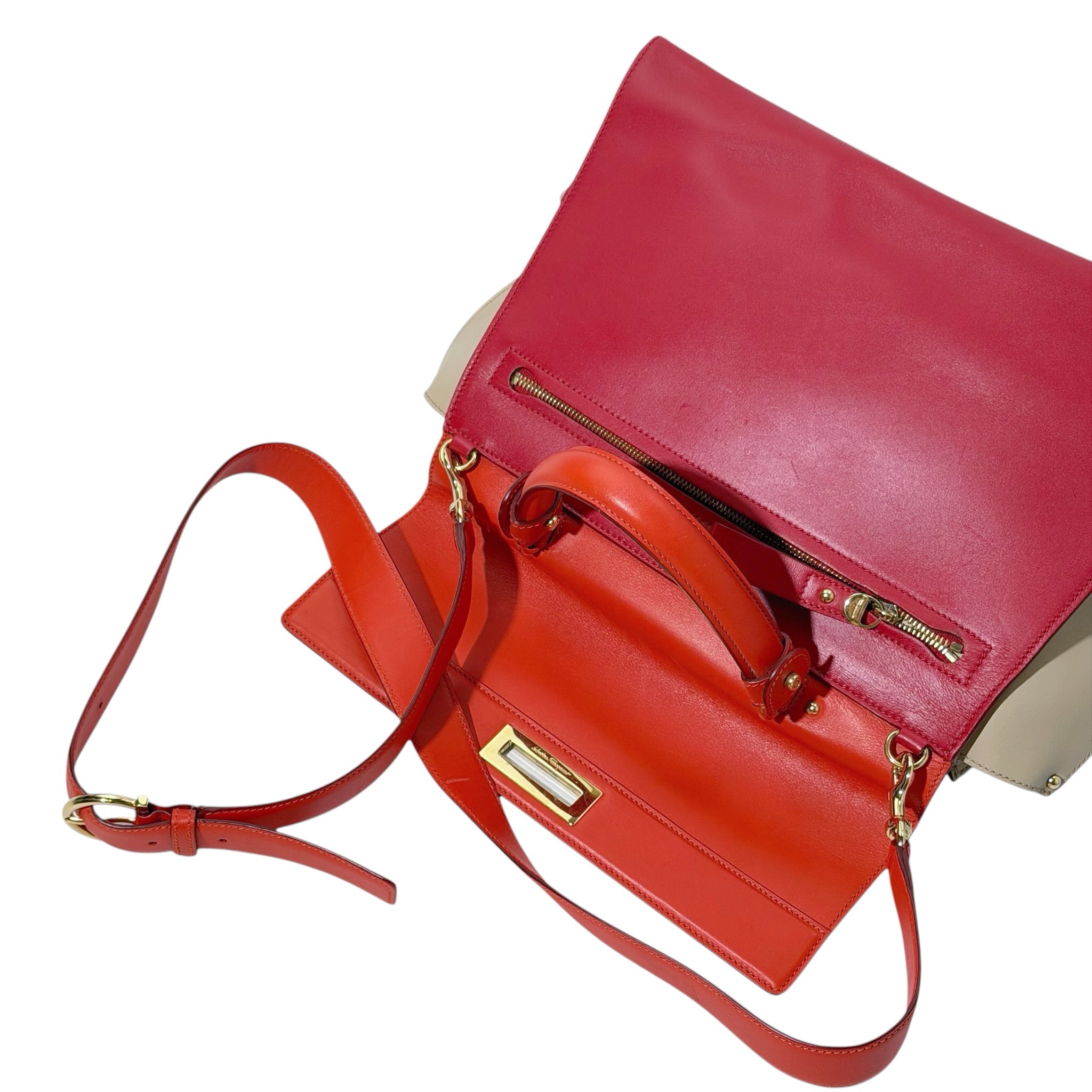 Salvatore Ferragamo Glazed Leather Sofia Satche Bag - Image 7