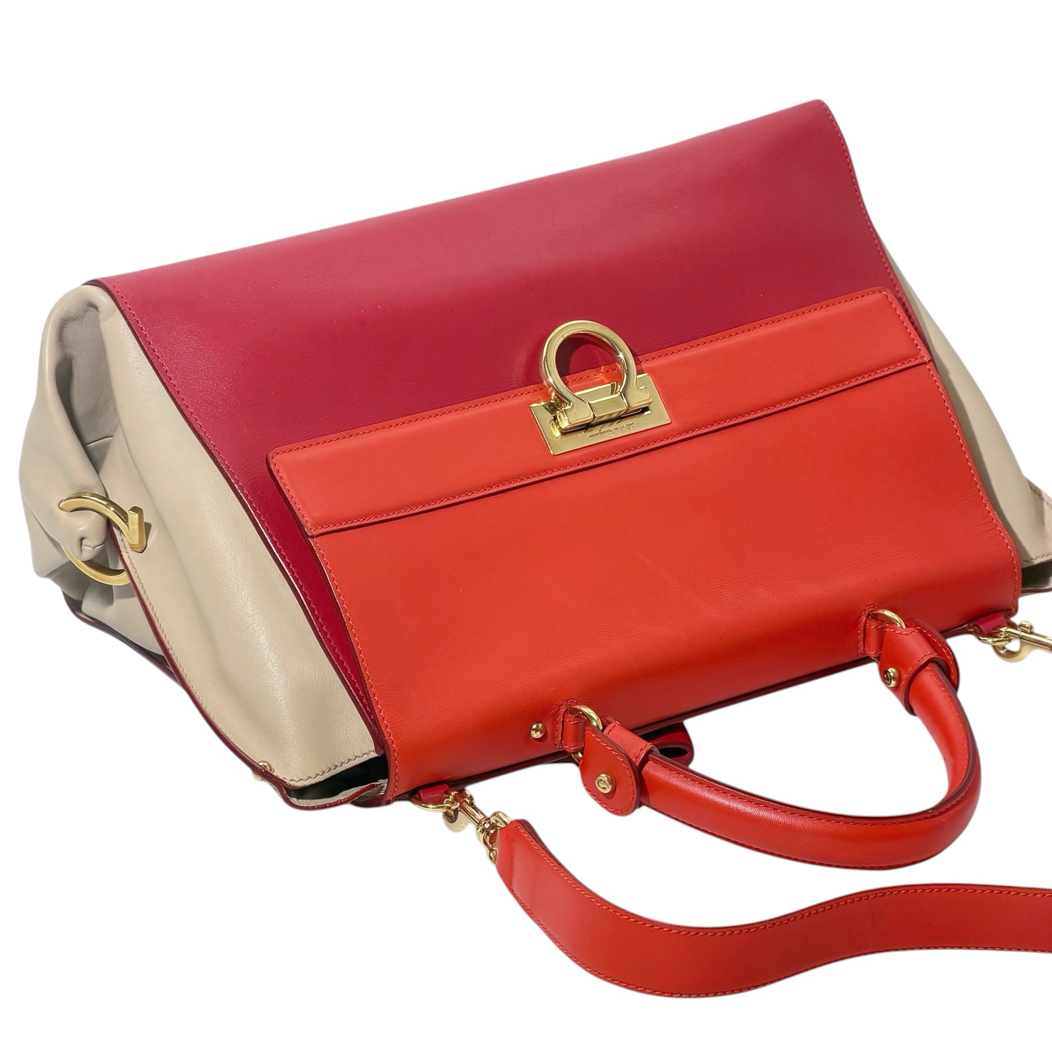 Salvatore Ferragamo Glazed Leather Sofia Satche Bag - Image 8