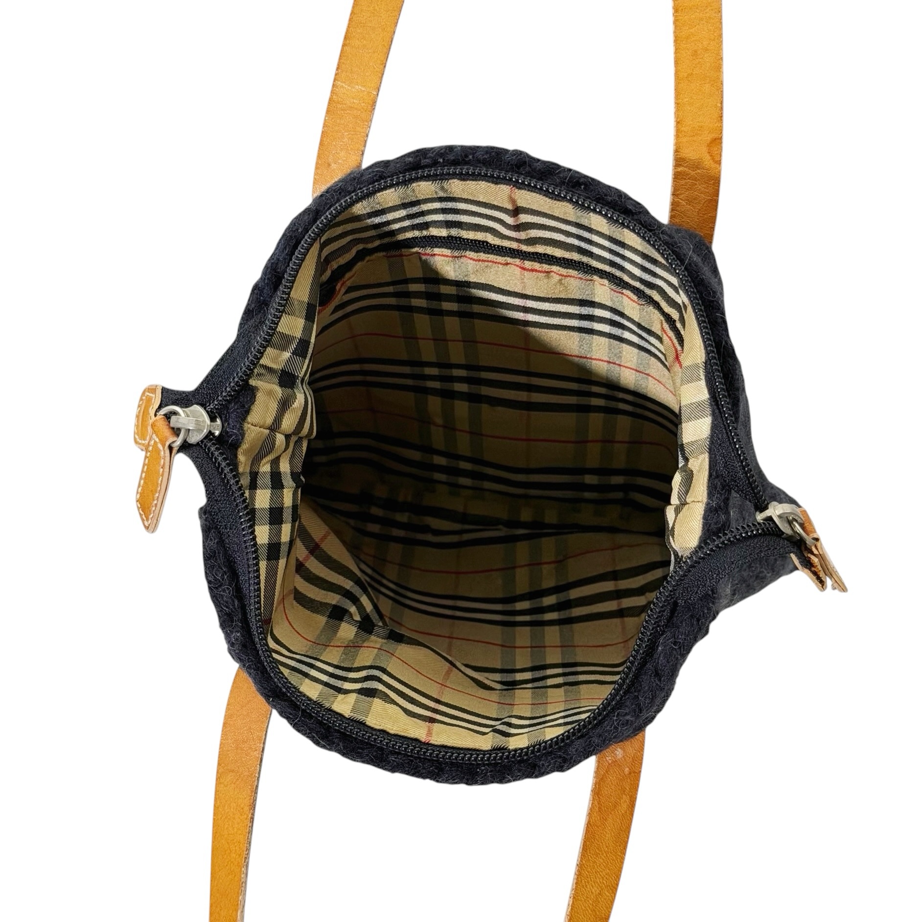 Burberry Knit Leather Strap Tote Bag - Image 9