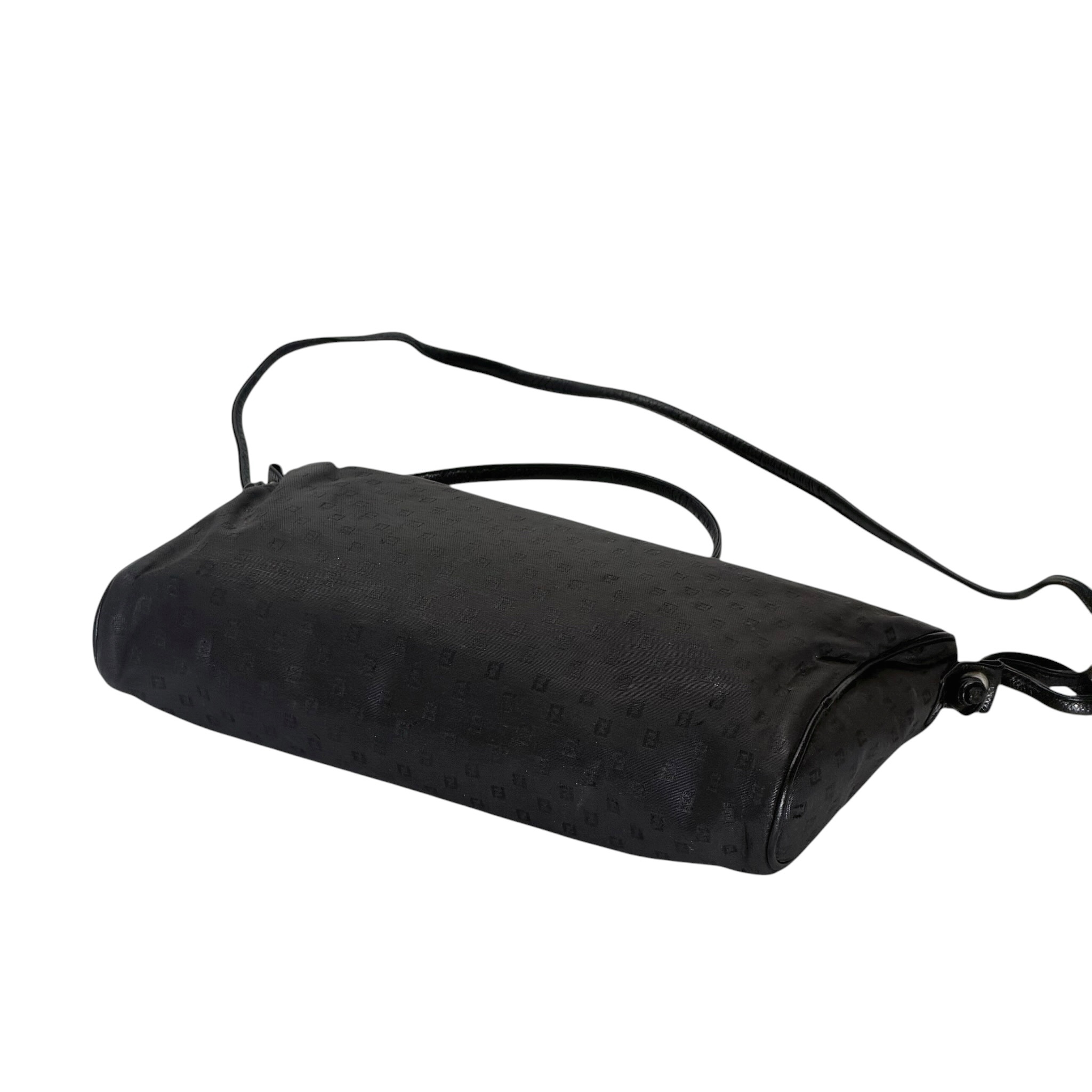 Fendi FF Logo Envelope Crossbody Bag - Image 6