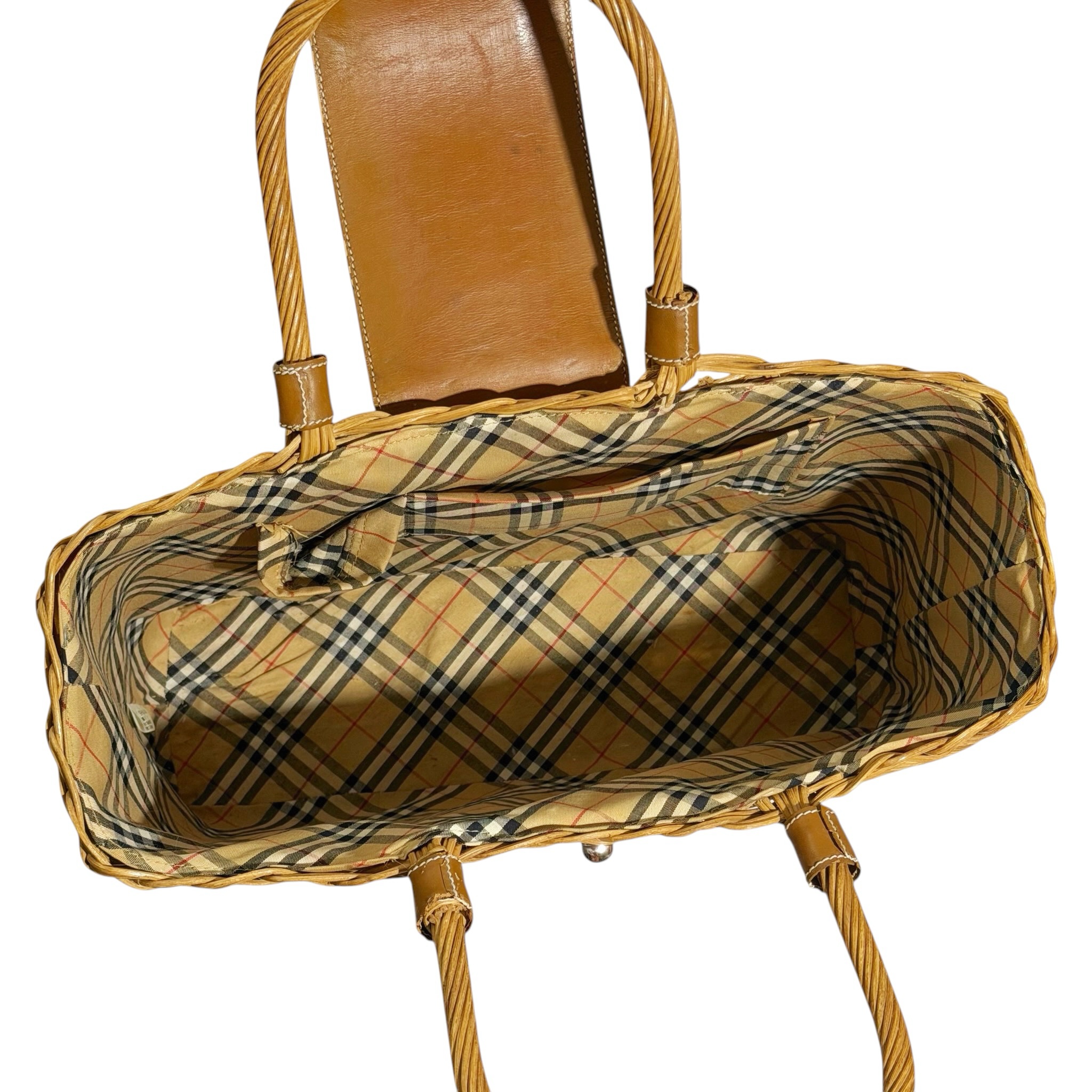 Burberry Bamboo Basket Bag - Image 9