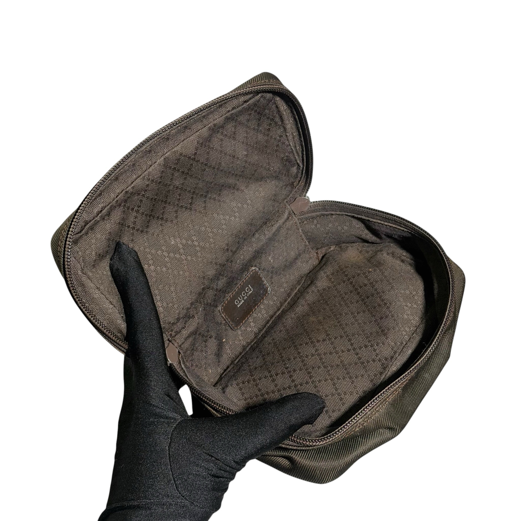 Gucci Bamboo Nylon Vanity Case - Image 9