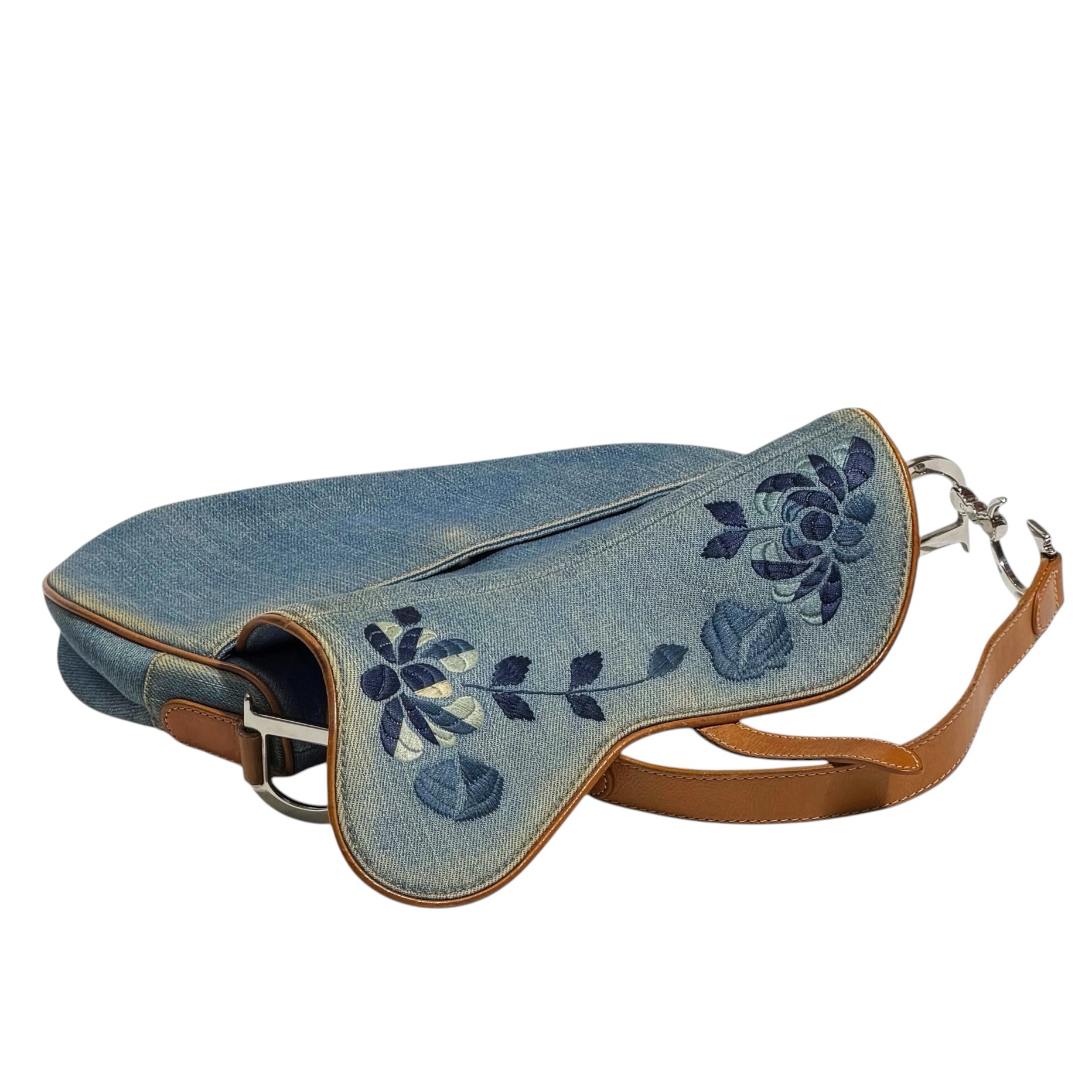 Dior Embroidered Saddle Bag 2005 - Image 7