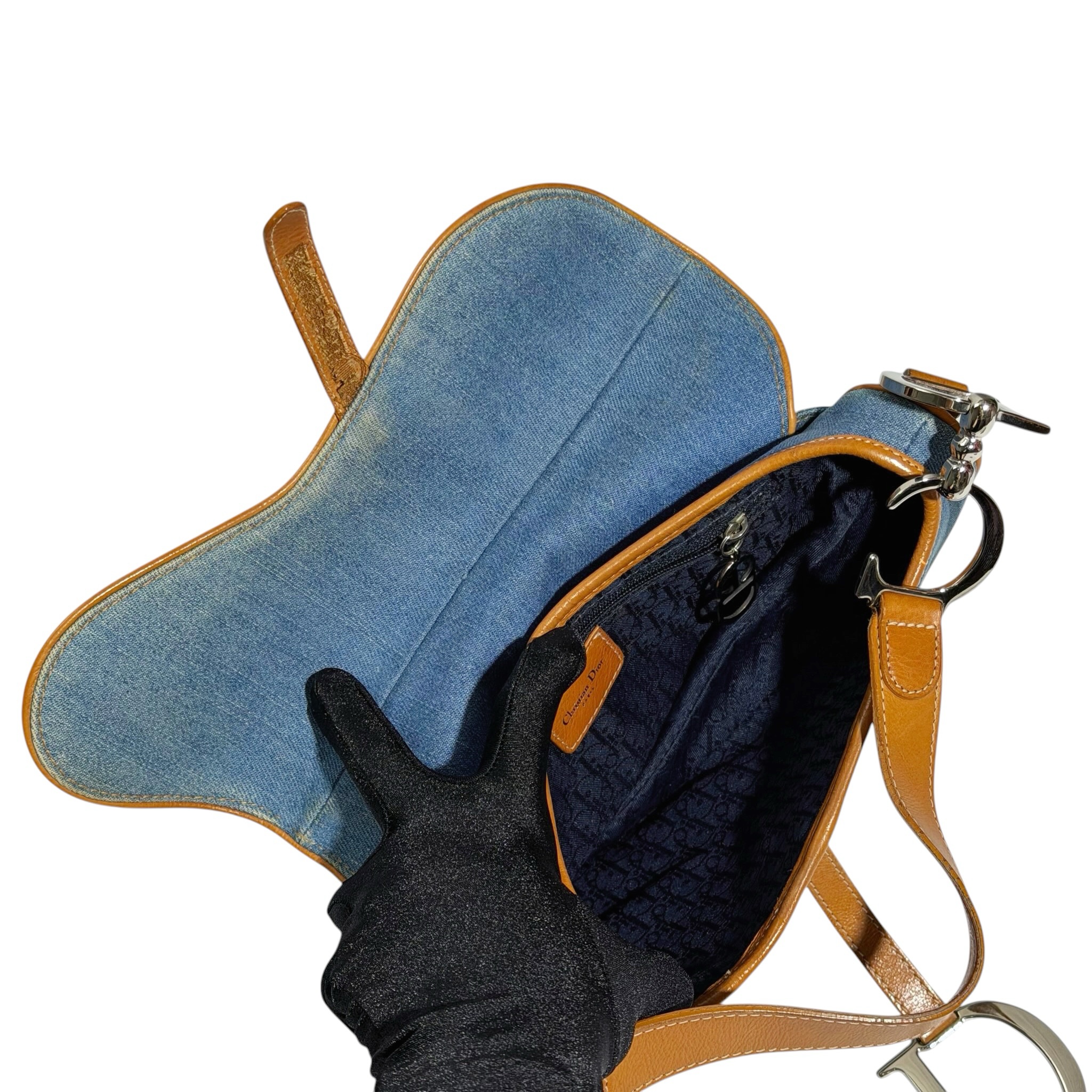 Dior Embroidered Saddle Bag 2005 - Image 9